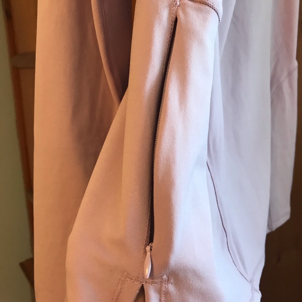 SOLD - NWT Yogalicious Lux Workout Hoodie - Picture 8 of 11